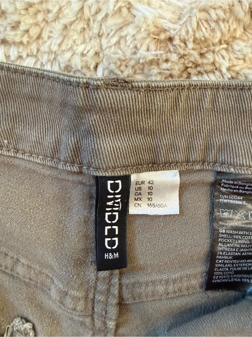 H&M Olive Green Frayed Hem Denim Shorts - Picture 3 of 3